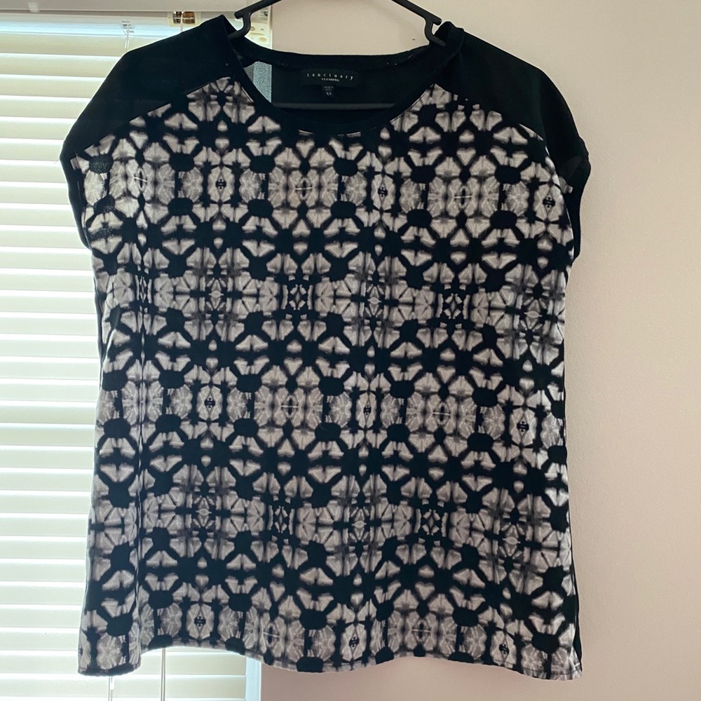 Sanctuary black and white blouse